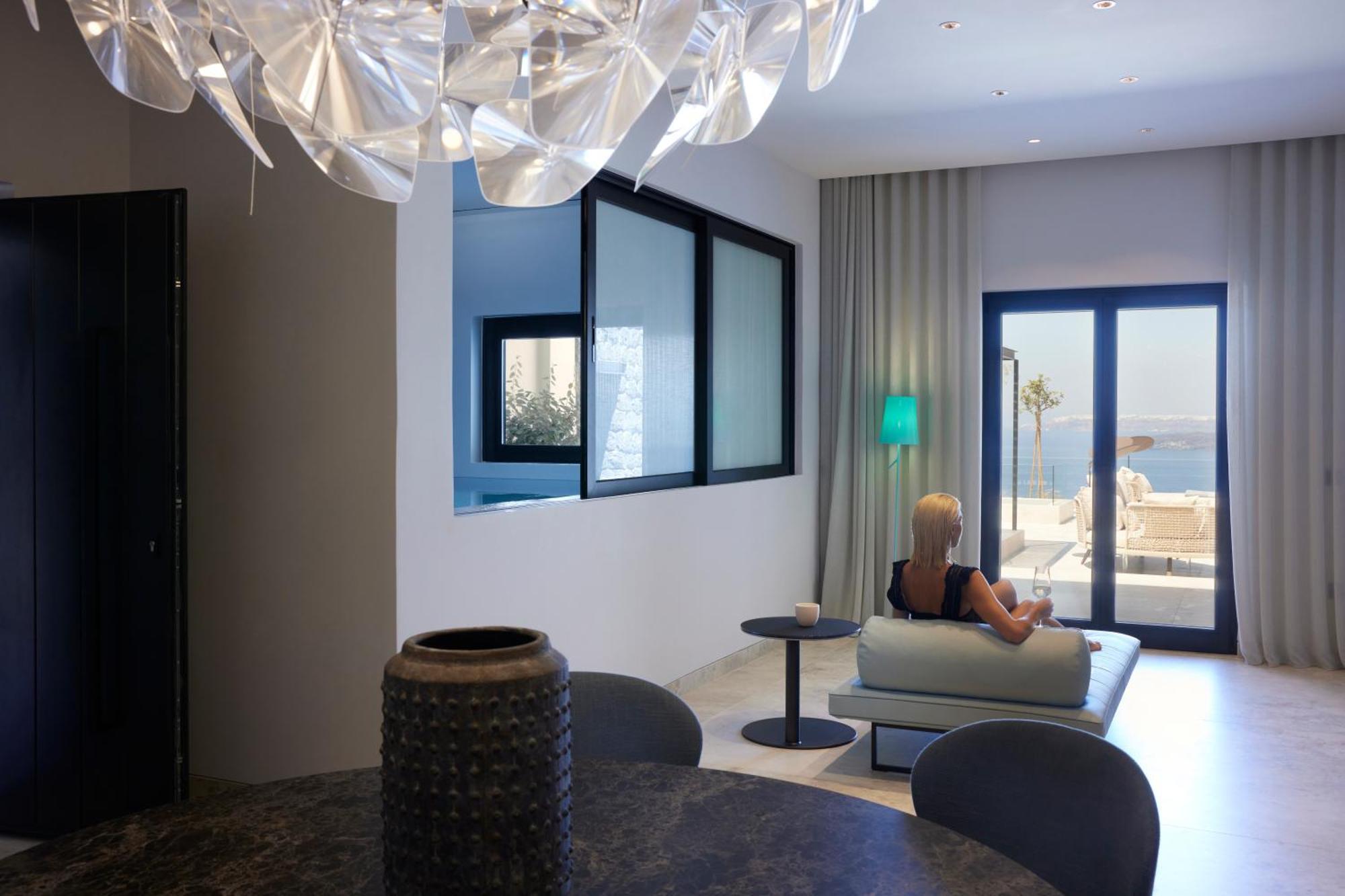 Aernia Suites & Art Akrotírion Екстериор снимка