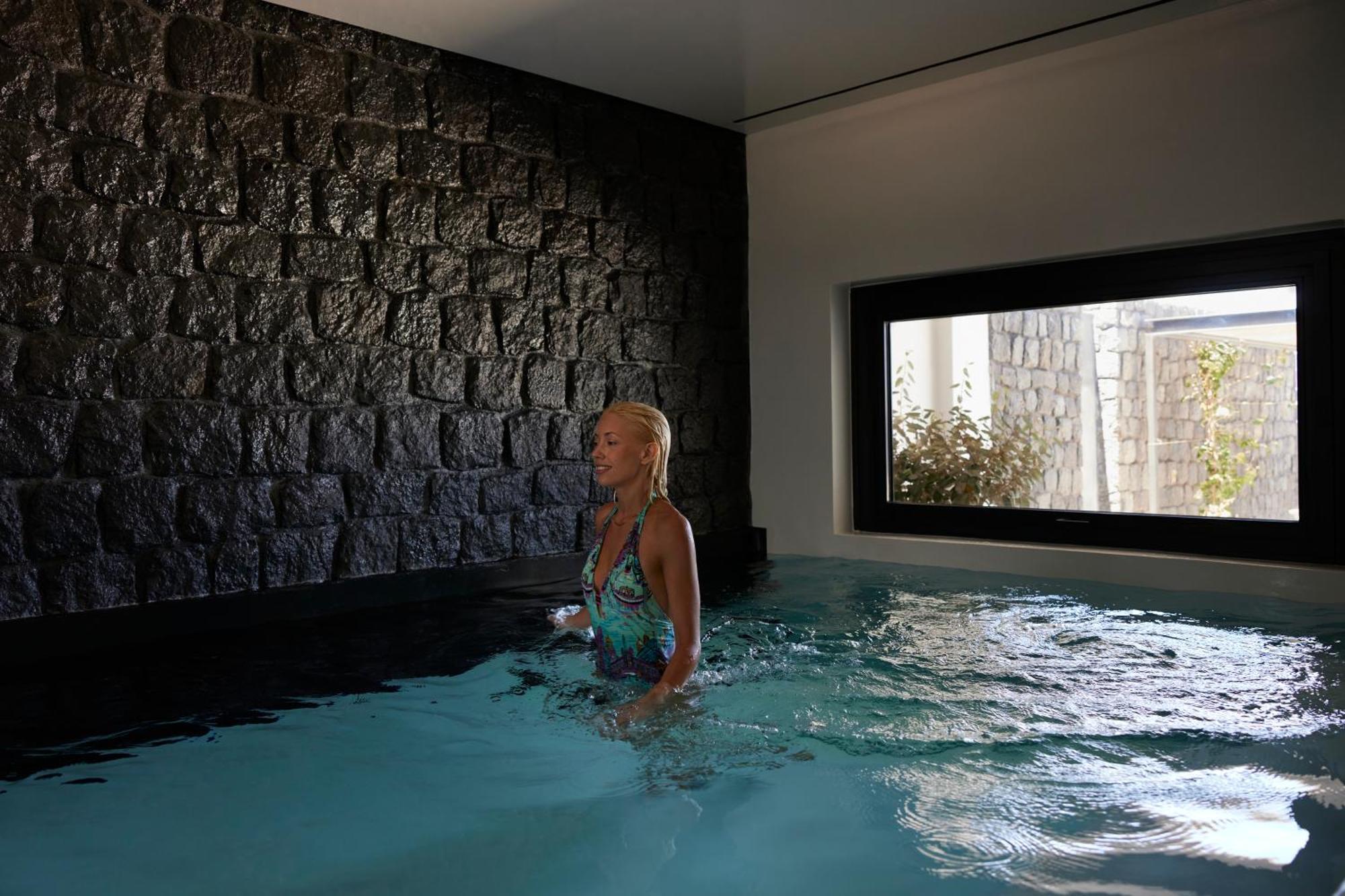 Aernia Suites & Art Akrotírion Екстериор снимка