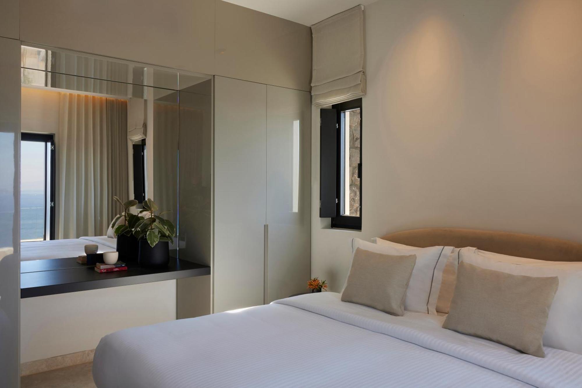 Aernia Suites & Art Akrotírion Екстериор снимка