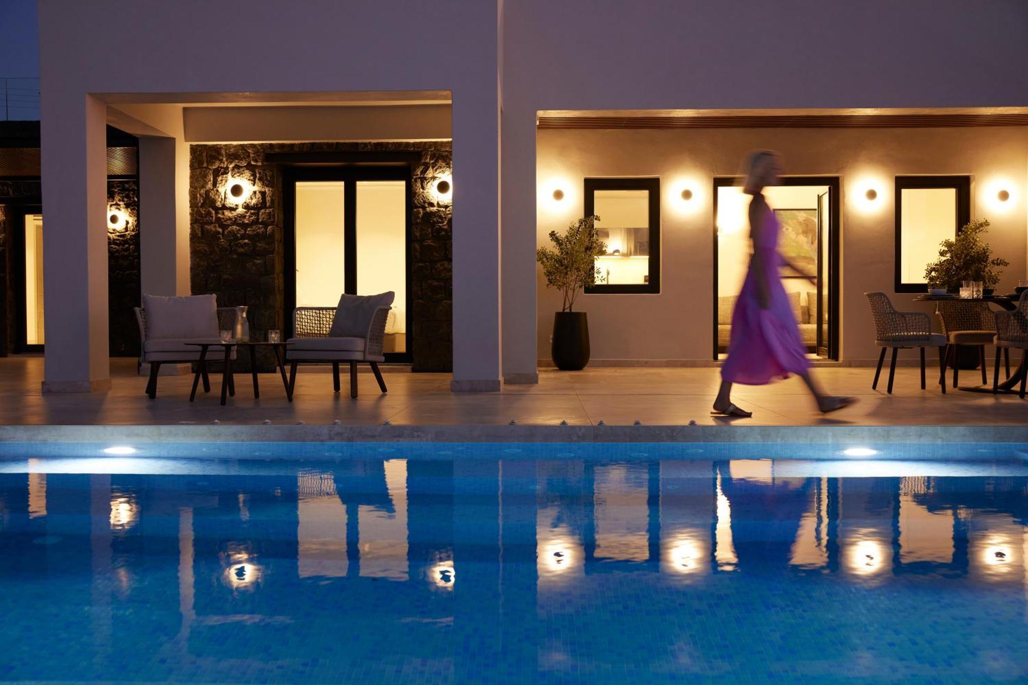 Aernia Suites & Art Akrotírion Екстериор снимка