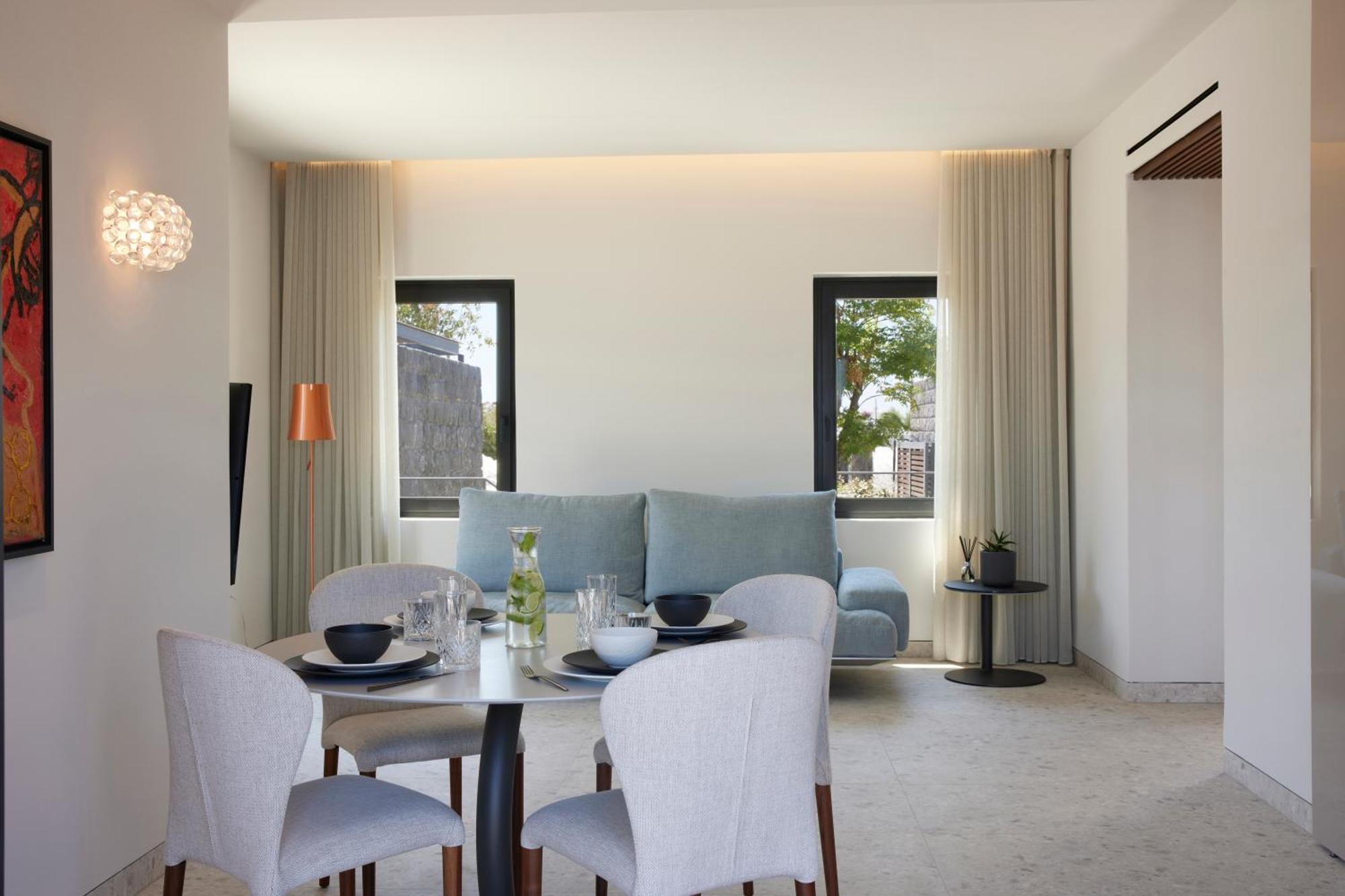 Aernia Suites & Art Akrotírion Екстериор снимка